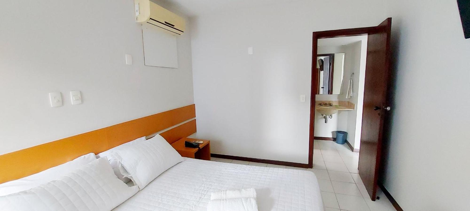 Car - Condominio Edificio Express Flat Casa de férias Salvador